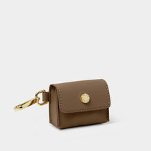 Load image into Gallery viewer, KATIE LOXTON | EVIE CLIP ON AIRPOD CASE | MINK