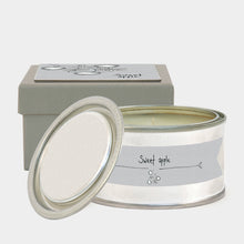 Load image into Gallery viewer, EAST OF INDIA BOXED CANDLE SWEET APPLE GIFT