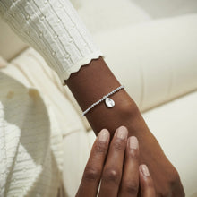 Load image into Gallery viewer, JOMA JEWELLERY | BIRTHFLOWER A LITTLE | NOVEMBER CHRYSANTHEMUM BRACELET