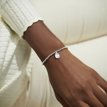 Load image into Gallery viewer, JOMA JEWELLERY | BIRTHFLOWER A LITTLE | DECEMBER NARCISSUS BRACELET