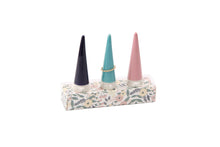 Load image into Gallery viewer, WORLDS BEST MUM SET OF 3 CERAMIC RING HOLDERS GIFT SET