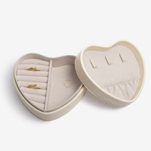 Load image into Gallery viewer, JOMA JEWELLERY | A LITTLE HEART JEWELLERY BOX | WONDERFUL MUM
