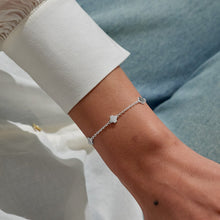 Load image into Gallery viewer, JOMA JEWELLERY | MINI CHARMS | CLOVER | BRACELET
