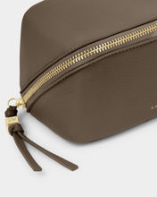 Load image into Gallery viewer, KATIE LOXTON | FOLD-OUT MIRROR MAKE UP BAG | MINK
