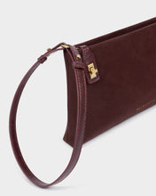 Load image into Gallery viewer, KATIE LOXTON | ORIN TWIST LOCK SMALL SHOULDER BAG | CHERRY SUEDETTE
