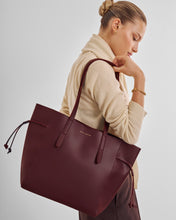 Load image into Gallery viewer, KATIE LOXTON | ASHLEY TOTE BAG | CHERRY
