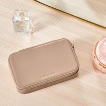 Load image into Gallery viewer, KATIE LOXTON | PEBBLE JEWELLERY BOX | A LITTLE SPARKLE SOFT TAN
