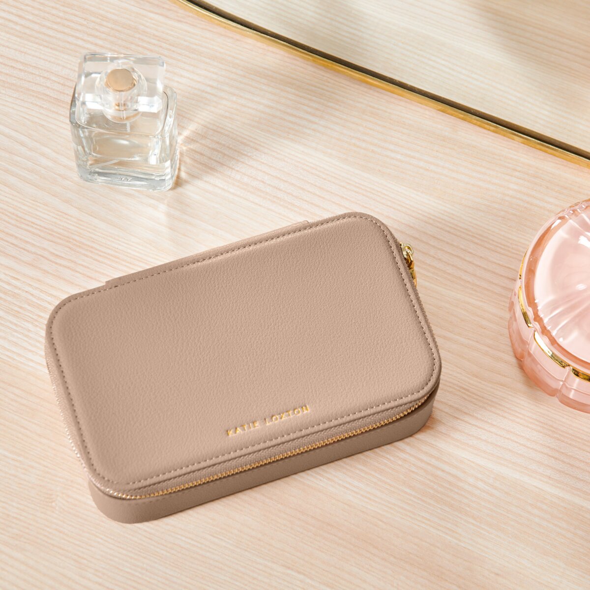 KATIE LOXTON | PEBBLE JEWELLERY BOX | A LITTLE SPARKLE SOFT TAN