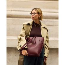 Load image into Gallery viewer, KATIE LOXTON | ASHLEY TOTE BAG | CHERRY
