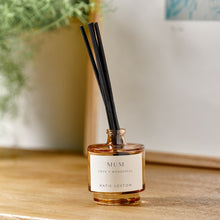 Load image into Gallery viewer, KATIE LOXTON | REED DIFFUSER | MUM | FRESH LINEN AND WHITE LILY
