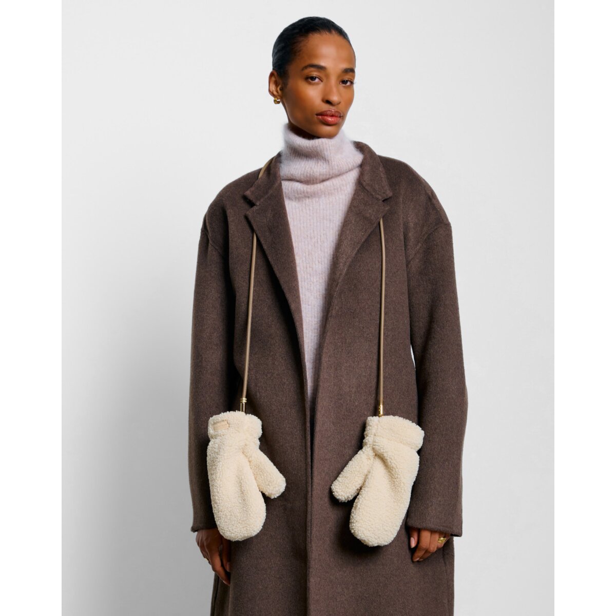KATIE LOXTON | TEDDY MITTENS WITH CORD | CREAM