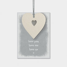 Load image into Gallery viewer, EAST OF INDIA CREAM HEART TAG LOVE ME LOVE YOU LOVE US GIFT TAG
