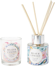 Load image into Gallery viewer, BRITISH BIRD | COCONUT AND LIME CANDLE AND DIFFUSER SET GIFT

